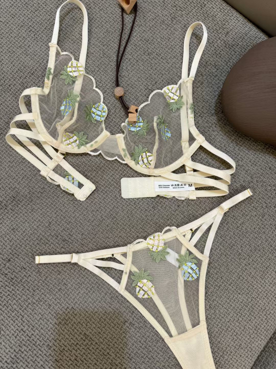 European and American Cross-Border Hot-Selling Sexy Lingerie See-Through Deep V Pineapple Embroidered Lace Big Chest Makes You Look Smaller Sexy Lingerie Set