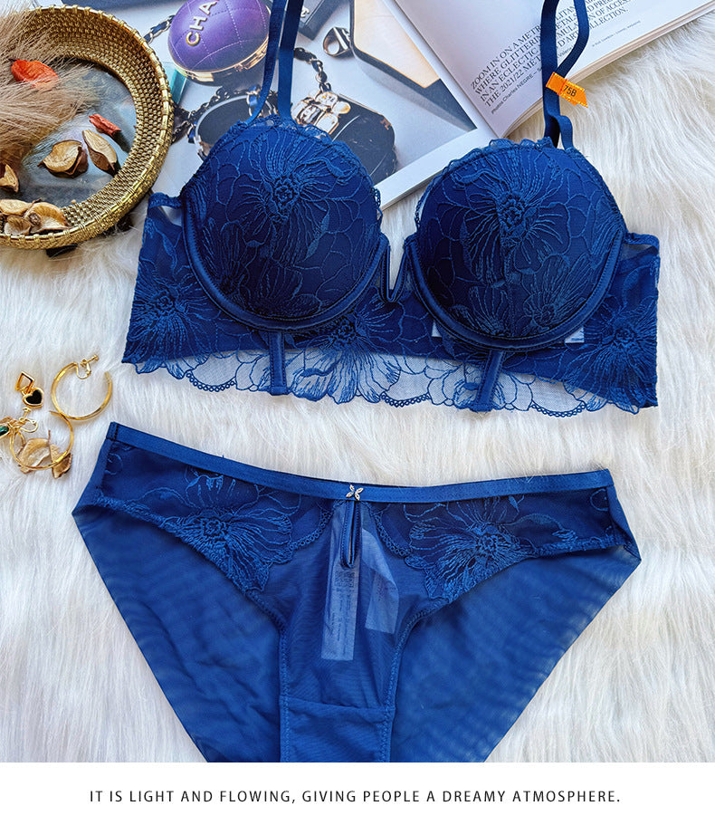 Cross-border French-style Sexy Lingerie Deep V Vintage Mesh Embroidered Lace Bra Small Chest Push-Up Lingerie Set