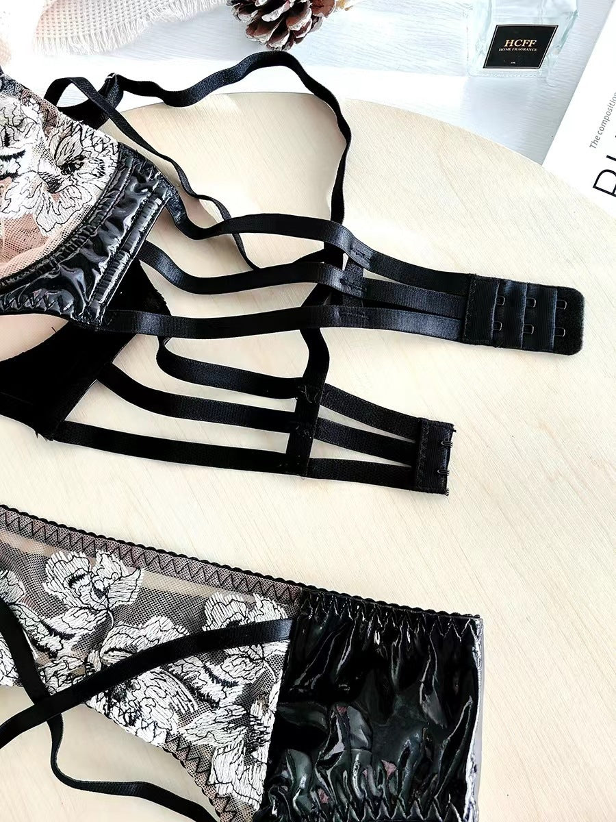 Cross-Border Foreign Trade Hot-Selling Sexy Bra Set See-Through Large Bust Minimizer Lace Camisole Stockings Erotic Lingerie Three-Piece Set for Women