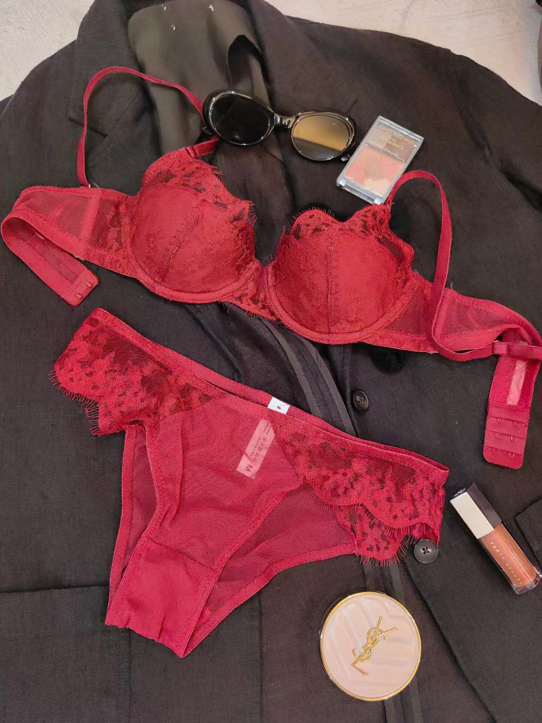 2025New European and American Style Large Size Lingerie Sexy Bra Lace Embroidery Ultra-thin Big Chest Minimizer Bra Set
