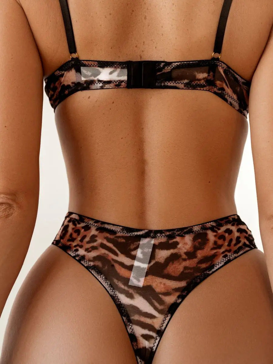 European and American Cross-Border Sexy Lingerie Big Chest Minimizer Ultra-Thin See-Through Leopard Mesh Temptation Sexy Bra Two-Piece Set for Women