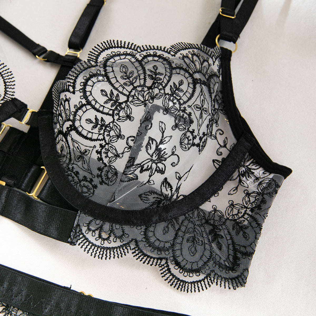 Foreign Trade High-Quality Sexy Lingerie Embroidered Eyelash Edge Large Bust Minimizer Sexy See-Through Front Open Four-Piece Set