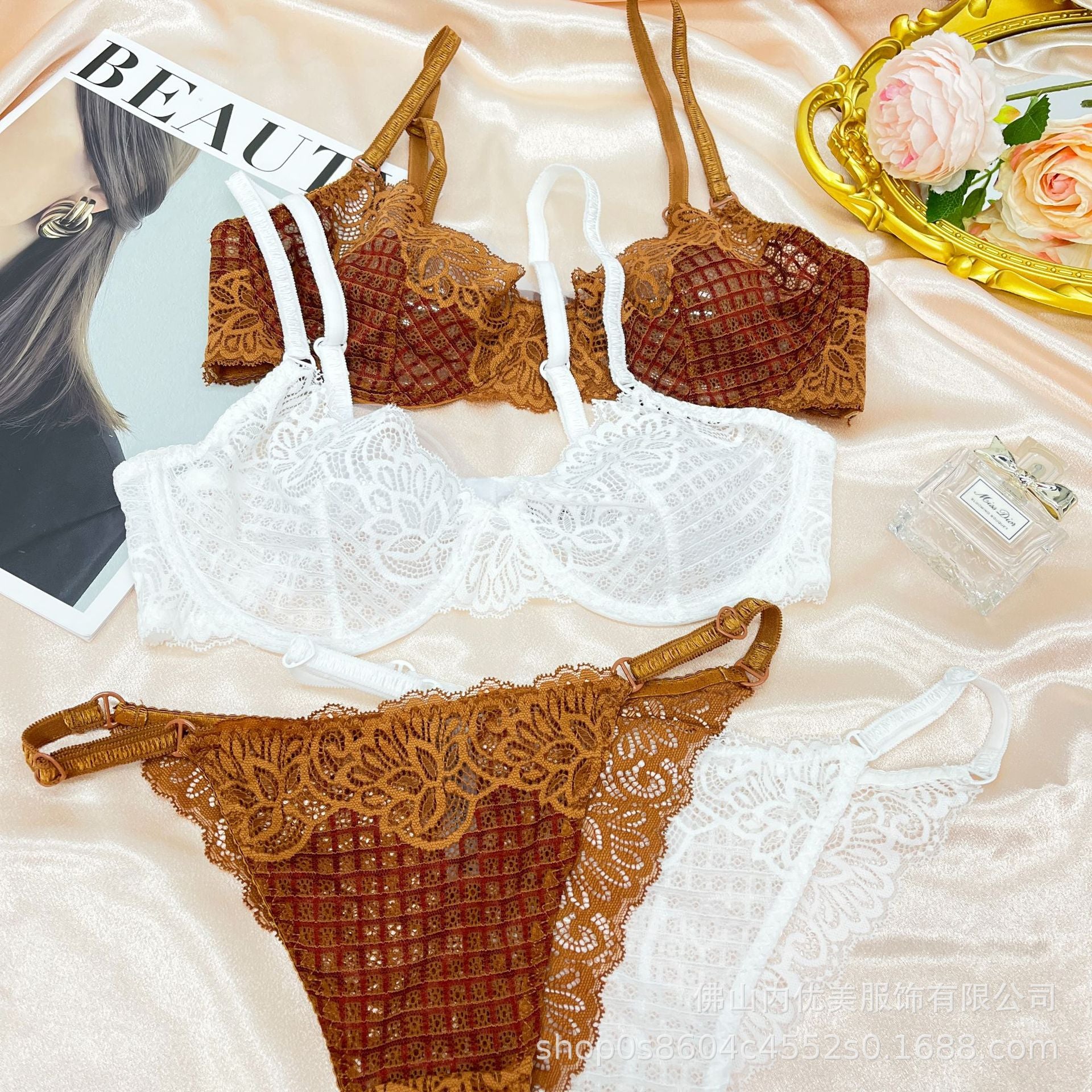 Cross-Border European and American Style French Lingerie Sexy Ultra-Thin Plaid Lace Bra Large Bust Minimizer Sexy Lingerie Set