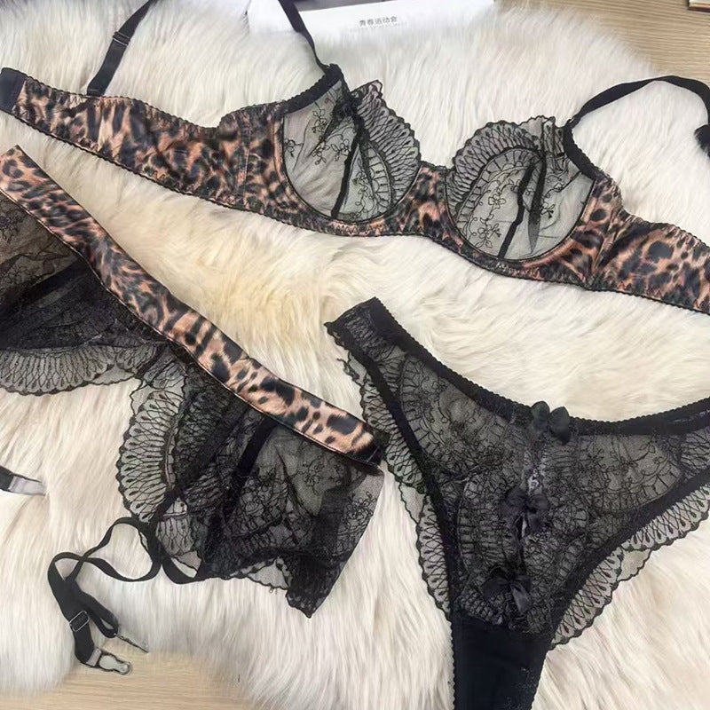 European and American Cross-Border Sexy French Lingerie for Women Ultra-Thin Lace Leopard Print Lingerie Large Bust Minimizer Plus Size Bra Three-Piece Set