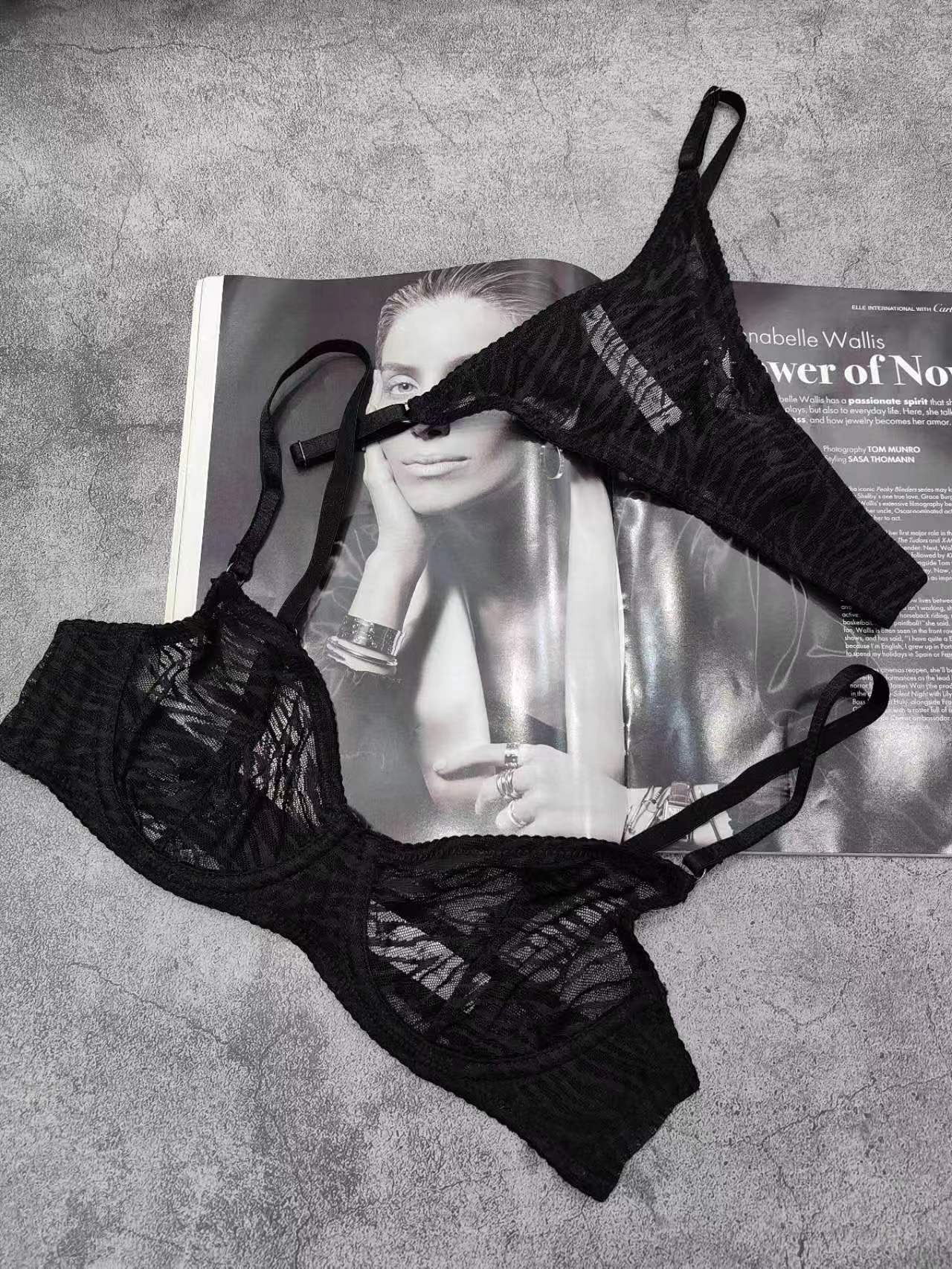 European and American Cross-Border Sexy Lingerie for Women Ultra-Thin See-Through Lace Erotic Lingerie Big Chest Minimizer Anti-Sagging Bra Set