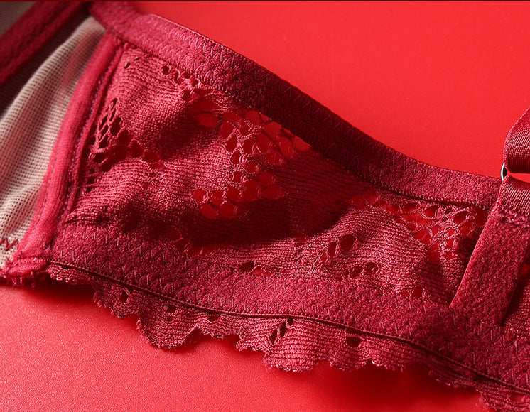 Cross-Border French Style Lingerie Sexy Lace Big Chest Minimizer Side Breast Collection Anti-Sagging Temptation Garter Stockings Bra Three-Piece Set