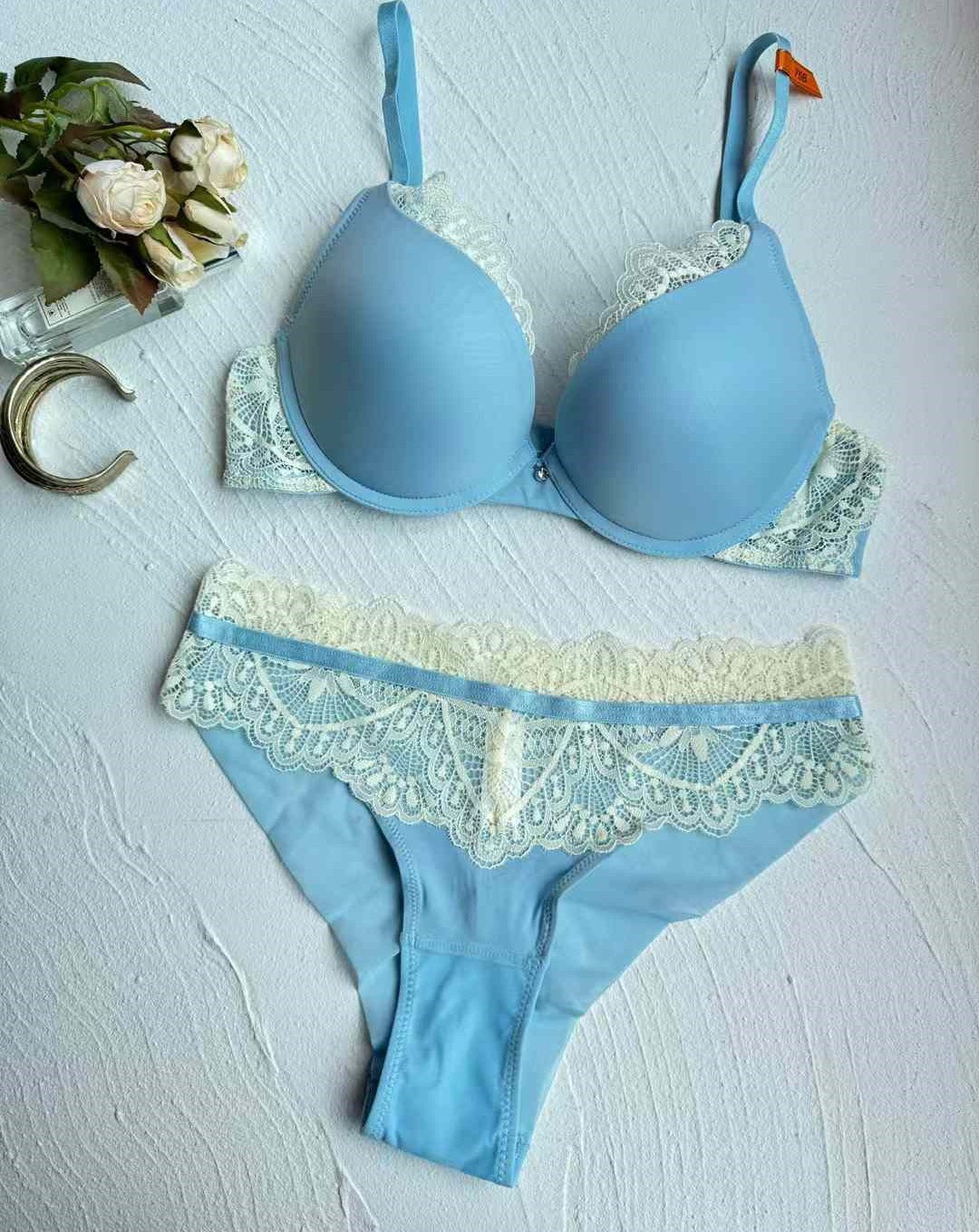 New Cross-Border European and American Style Sexy Push-Up Lace Edge Bra Smooth Surface Bra Top Thin Bottom Thick Bra Set