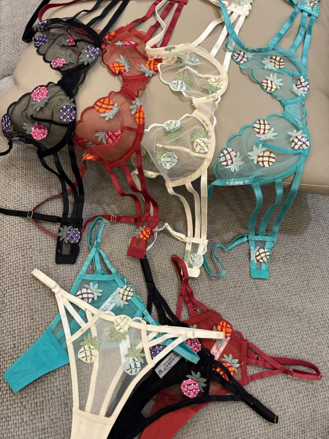 European and American Cross-Border Hot-Selling Sexy Lingerie See-Through Deep V Pineapple Embroidered Lace Big Chest Makes You Look Smaller Sexy Lingerie Set
