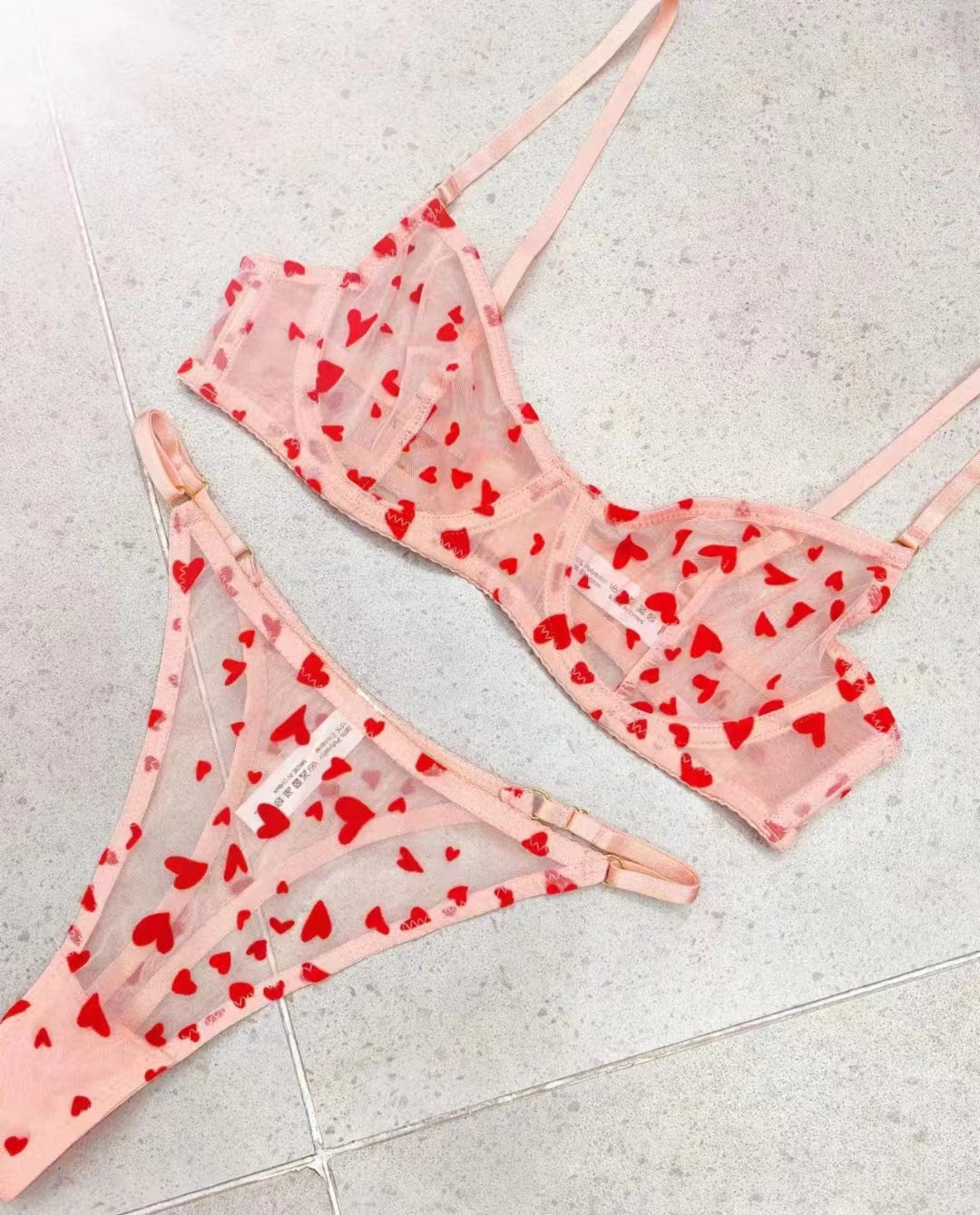Cross-Border European and American Sexy Lingerie Women's Ultra-Thin Mesh See-Through Heart Large Bust Minimizer Anti-Sagging Bra Set