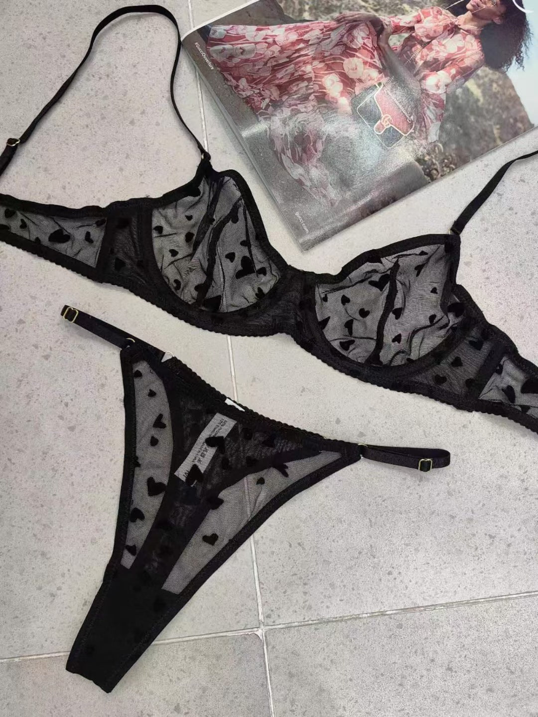 Cross-Border European and American Sexy Lingerie Women's Ultra-Thin Mesh See-Through Heart Large Bust Minimizer Anti-Sagging Bra Set