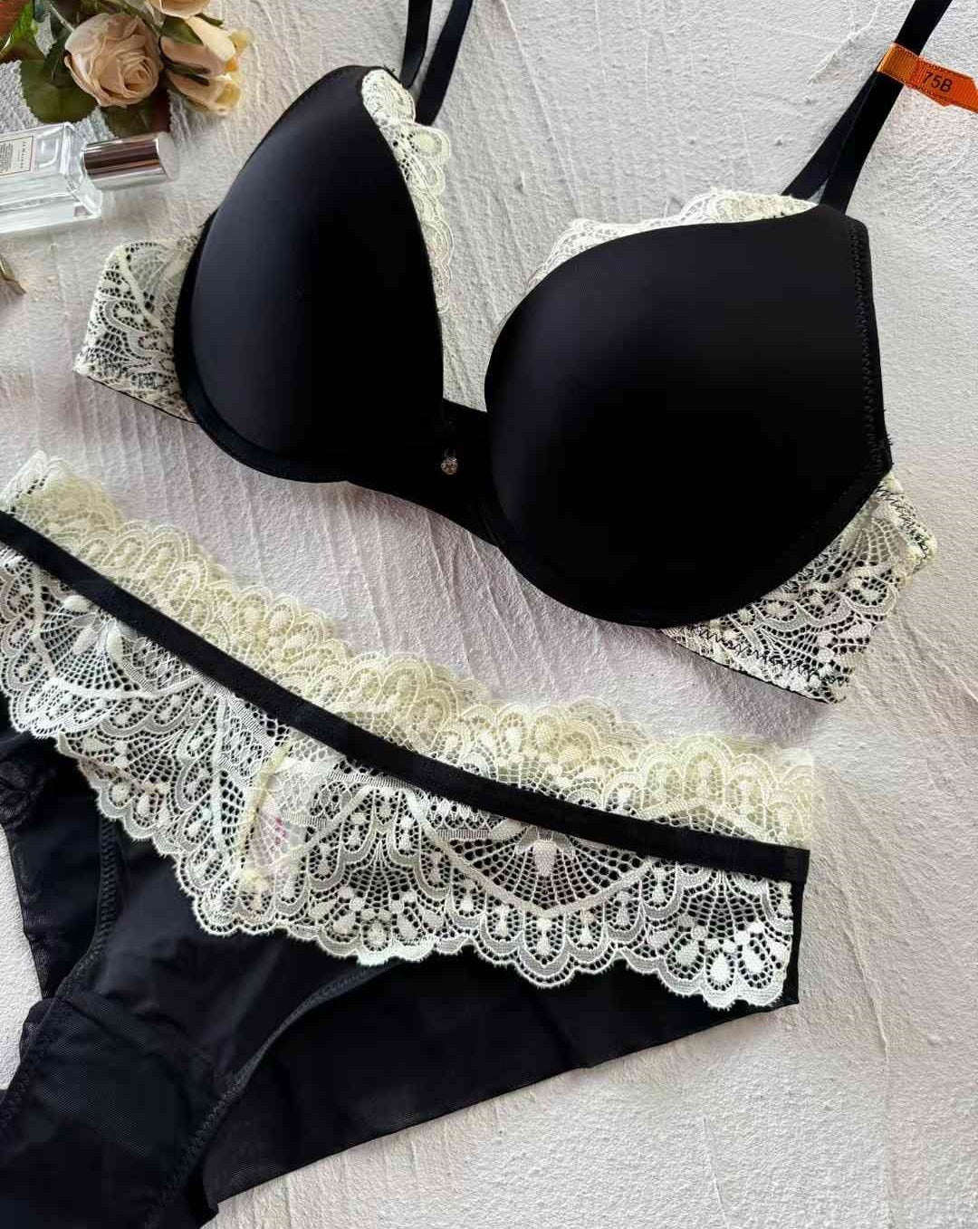 New Cross-Border European and American Style Sexy Push-Up Lace Edge Bra Smooth Surface Bra Top Thin Bottom Thick Bra Set