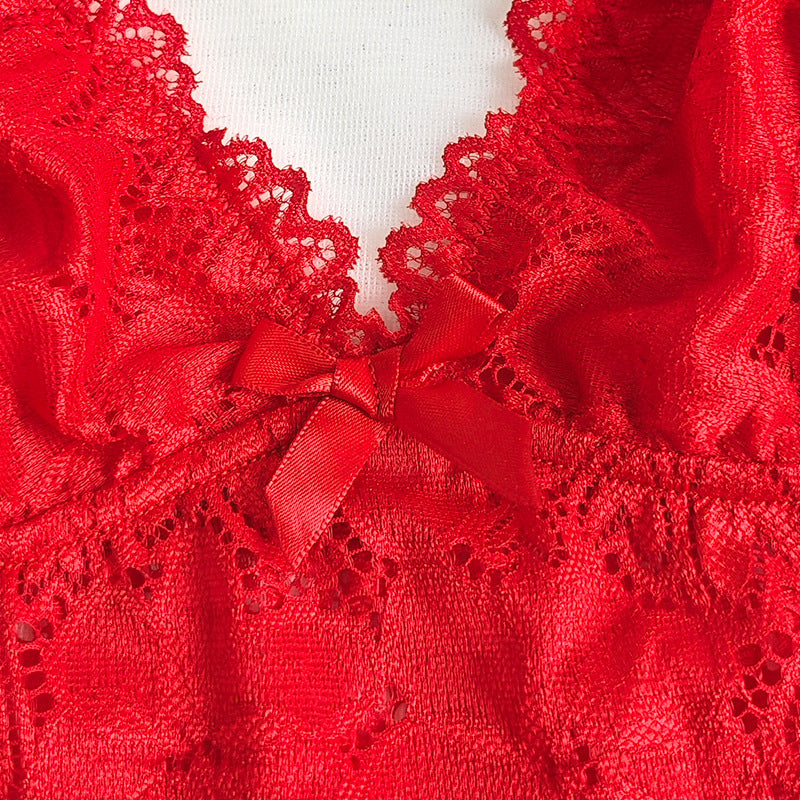 Amazon European and American Cross-Border Sexy Lingerie Lace See-Through Temptation Bra Short Skirt Thong Three-Piece Set