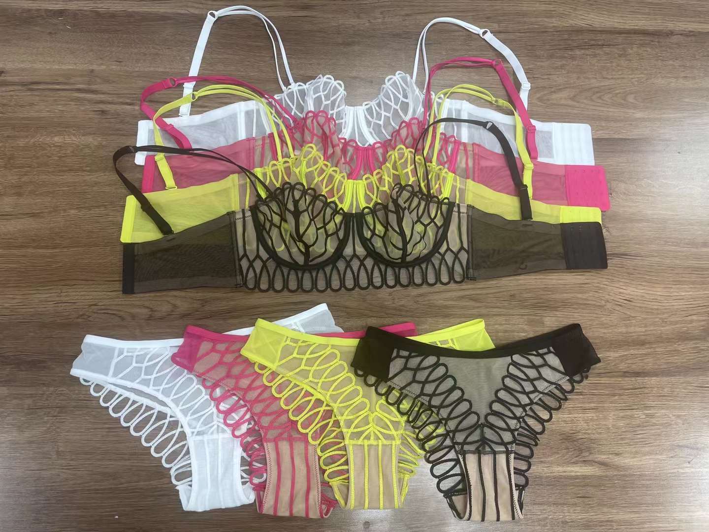 Cross-Border European and American Style French Lingerie Sexy Set Ultra-Thin See-Through Mesh Large Bust Minimizer Anti-Sagging Lace Bra