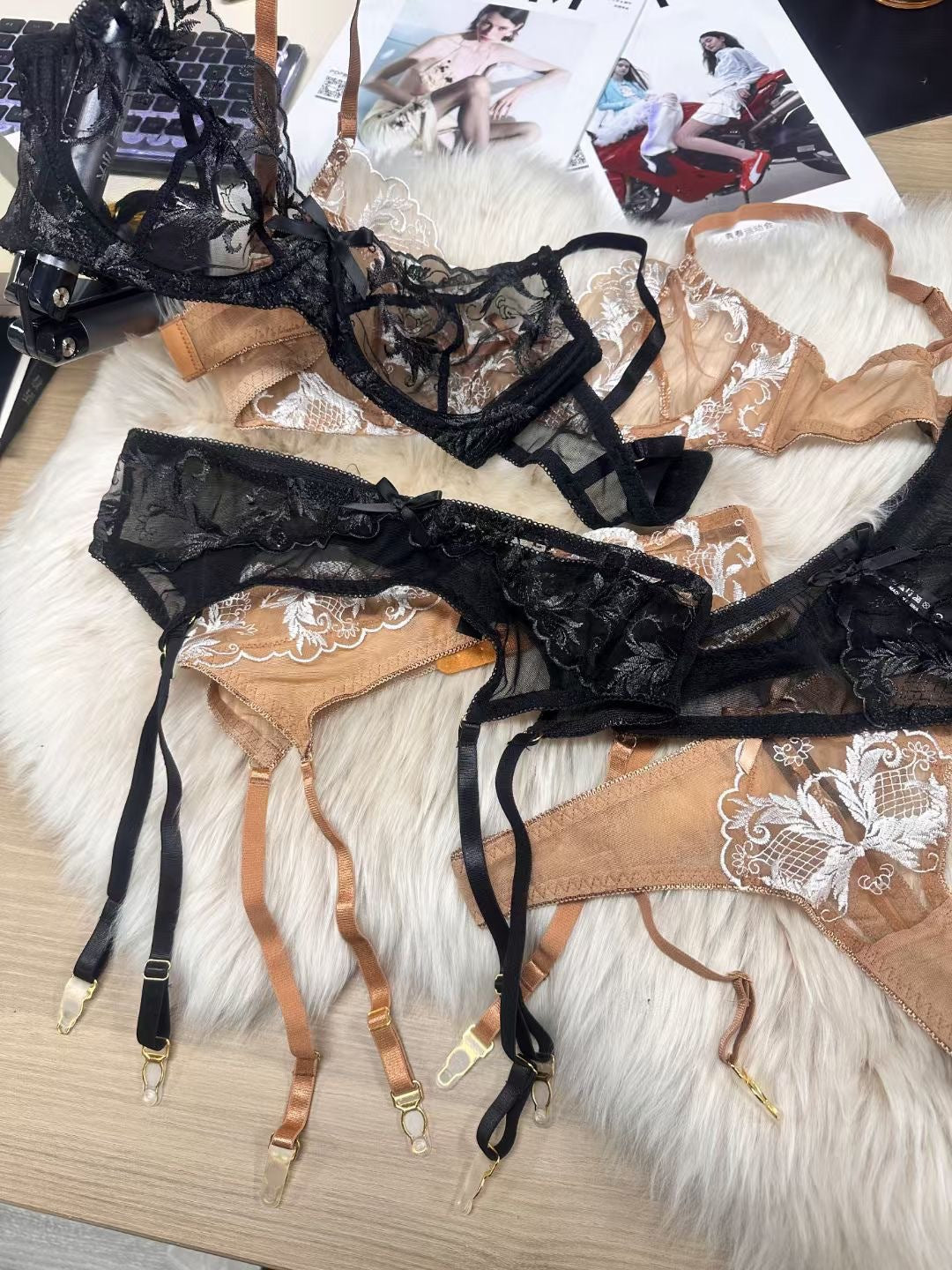 European and American Cross-Border Sexy Lace Bra for Large Busts, Ultra-Thin Embroidered Mesh Camisole Stockings, Sexy Lingerie Three-Piece Set