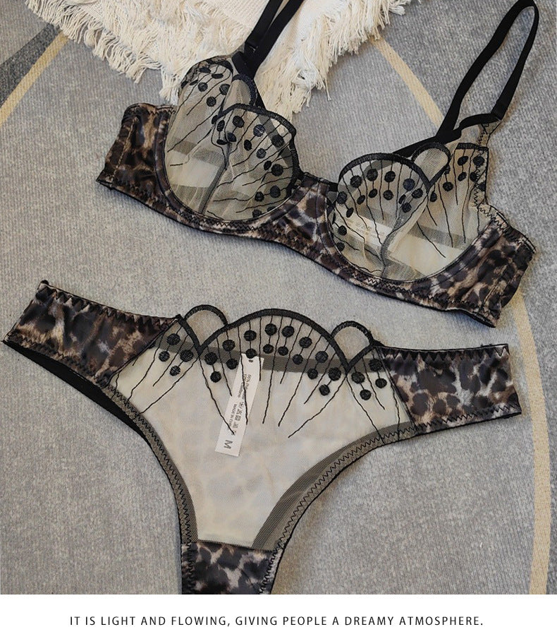 European and American Cross-Border Sexy Lingerie for Women, French Style Ultra-Thin Jacquard Lace Bra, Minimizing Large Bust, Anti-Sagging, Erotic Lingerie