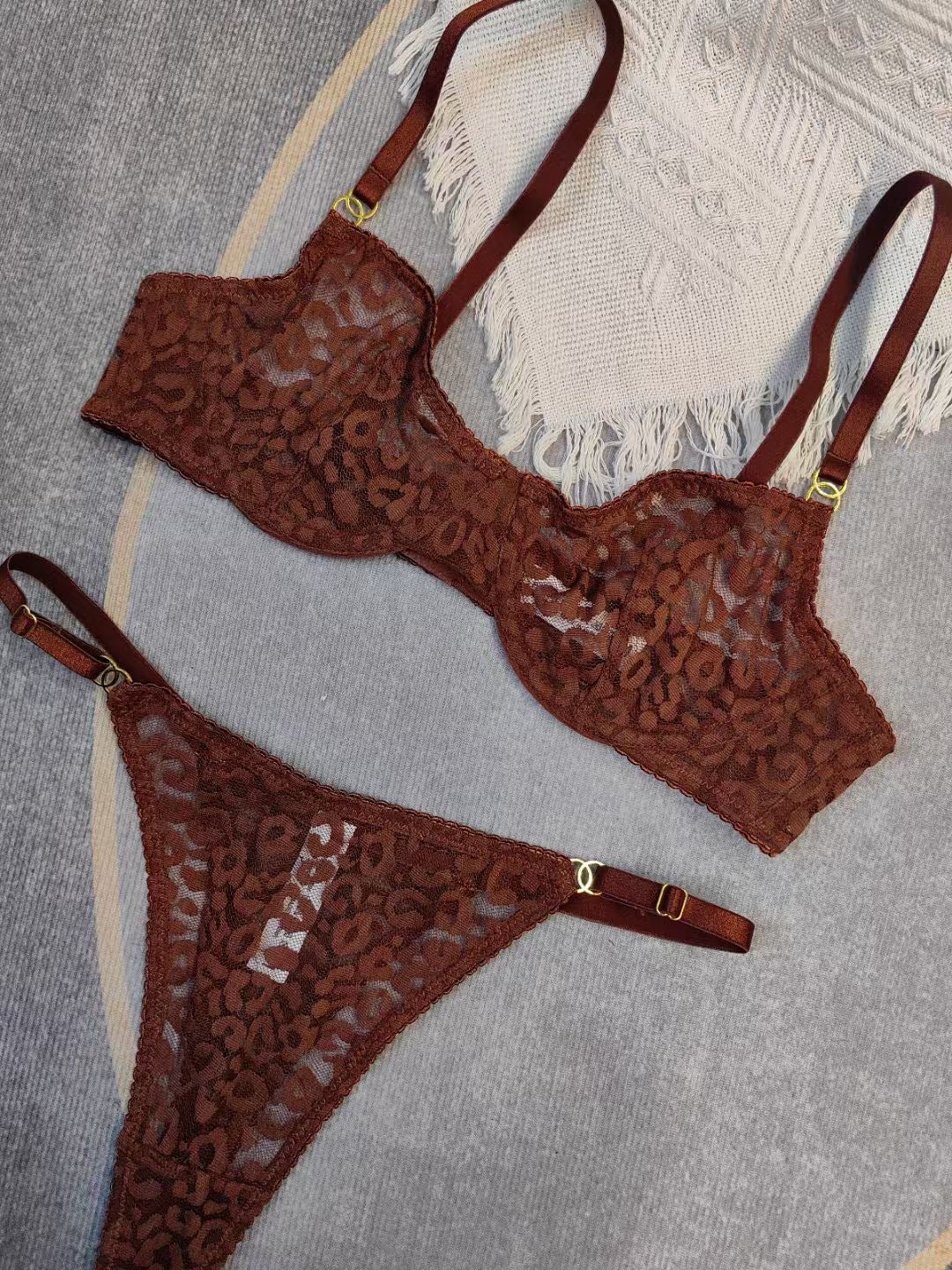 Cross-Border European and American Sexy Lingerie Ultra-Thin See-Through Mesh Lace Bra Large Bust Minimizer Plus Size Lingerie Set