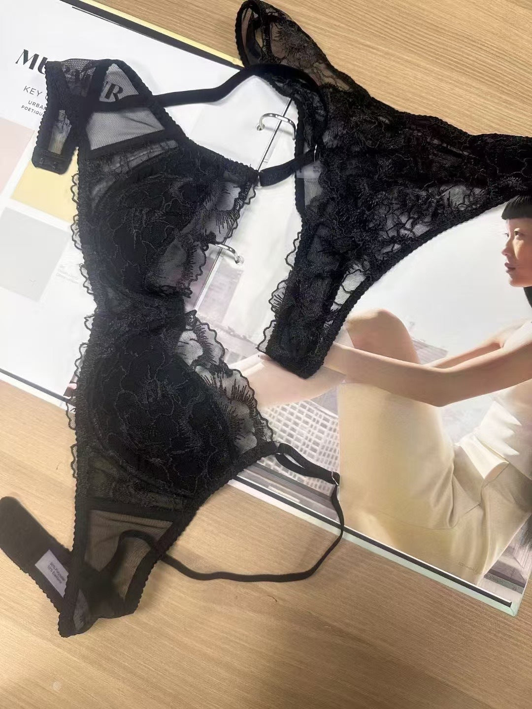 European and American Cross-Border New Sexy Lingerie Thin Jacquard Embroidery Lace Bra Large Bust Minimizer Plus Size French Lingerie