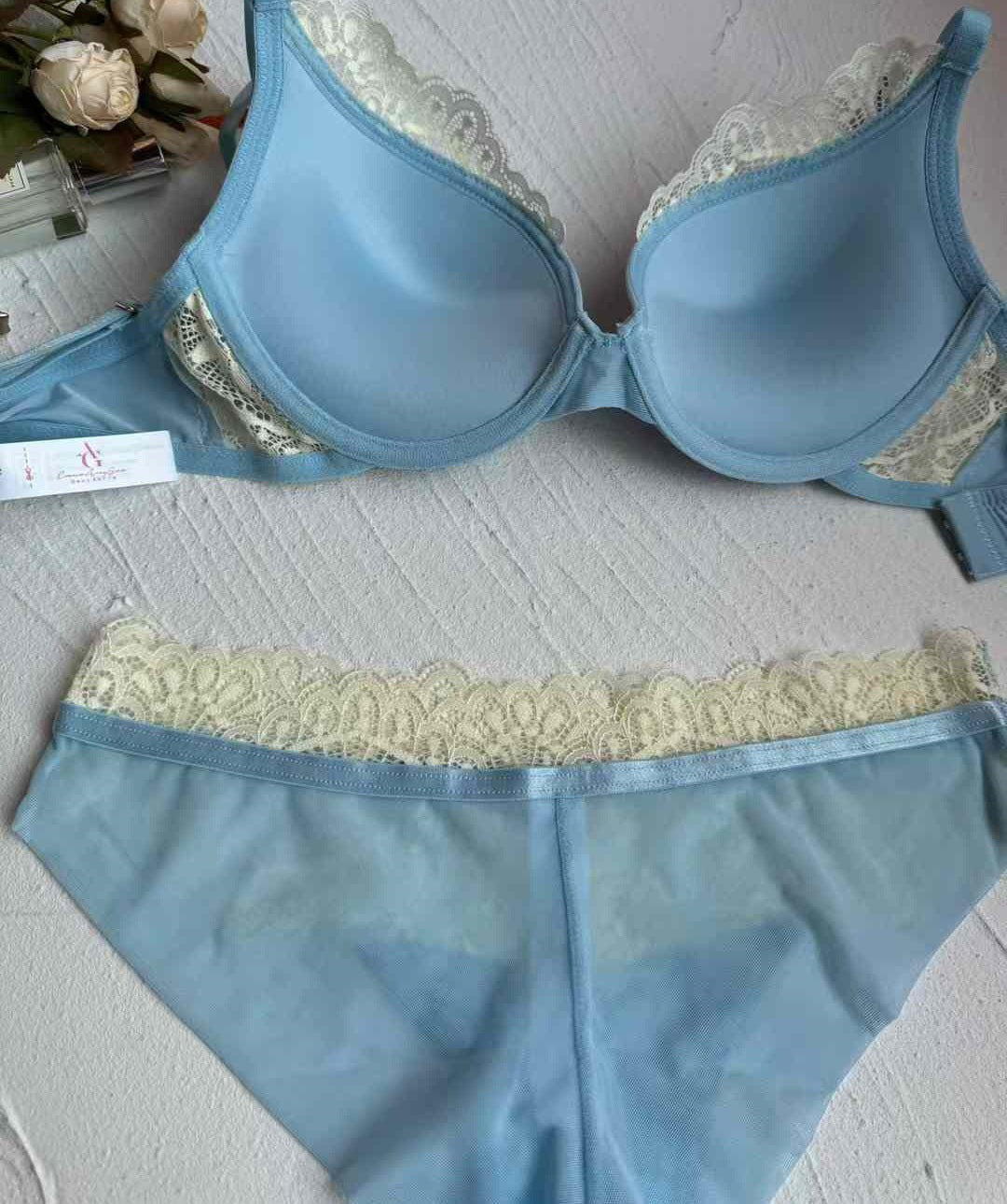 New Cross-Border European and American Style Sexy Push-Up Lace Edge Bra Smooth Surface Bra Top Thin Bottom Thick Bra Set