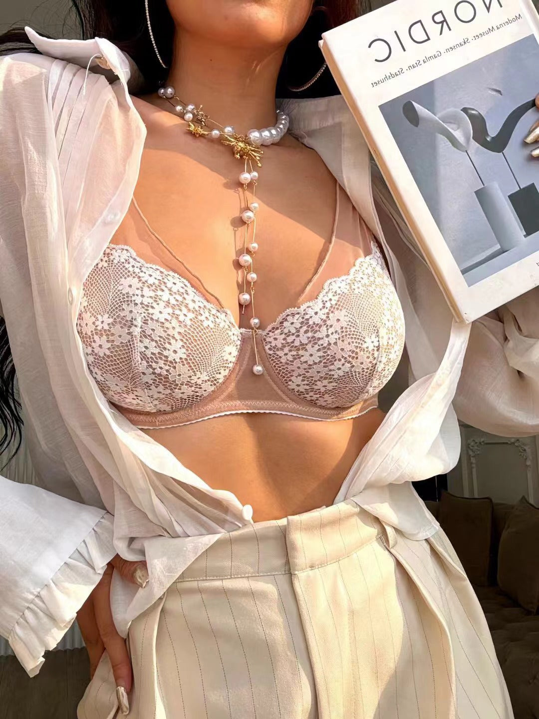 Cross-Border Hot-Selling French Style Sexy Lingerie Ultra-Thin Retro Color-Block Lace Bra Large Bust Minimizer Sexy Lingerie Set