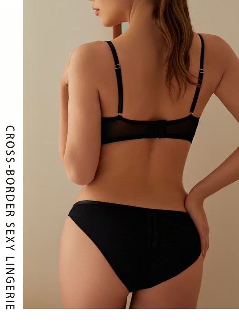 Cross-border French-style Sexy Lingerie Deep V Vintage Mesh Embroidered Lace Bra Small Chest Push-Up Lingerie Set