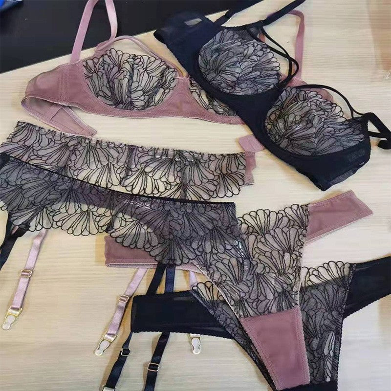 Cross-Border Hot-Selling Sexy Lingerie Lace Ultra-Thin Mesh Printed Large Bust Minimizing Camisole Sexy Lingerie Three-Piece Set for Women