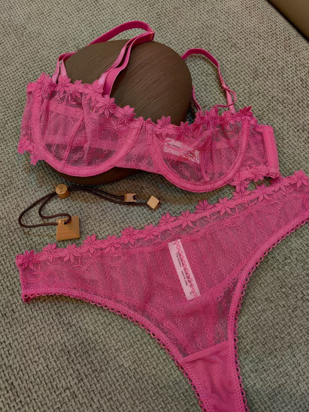 Cross-Border European and American Style French Lace Sexy Lingerie Ultra-Thin See-Through Half-Cup Embroidery Big Chest Minimizer Sexy Lingerie Set