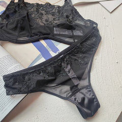 European and American Lace Thin Strapless Chain Detachable Sexy Lingerie Set for Large Busts, Minimizing and Push-Up