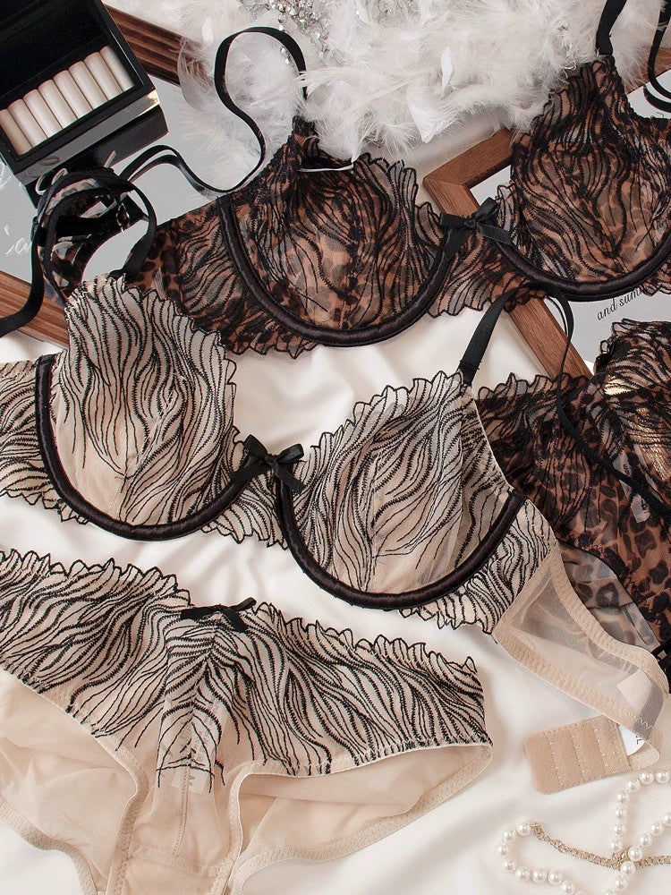 European and American Cross-Border Sexy Lingerie French Style Large Bust Minimizing Anti-Sagging Thin Embroidered Lace Plus Size Bra