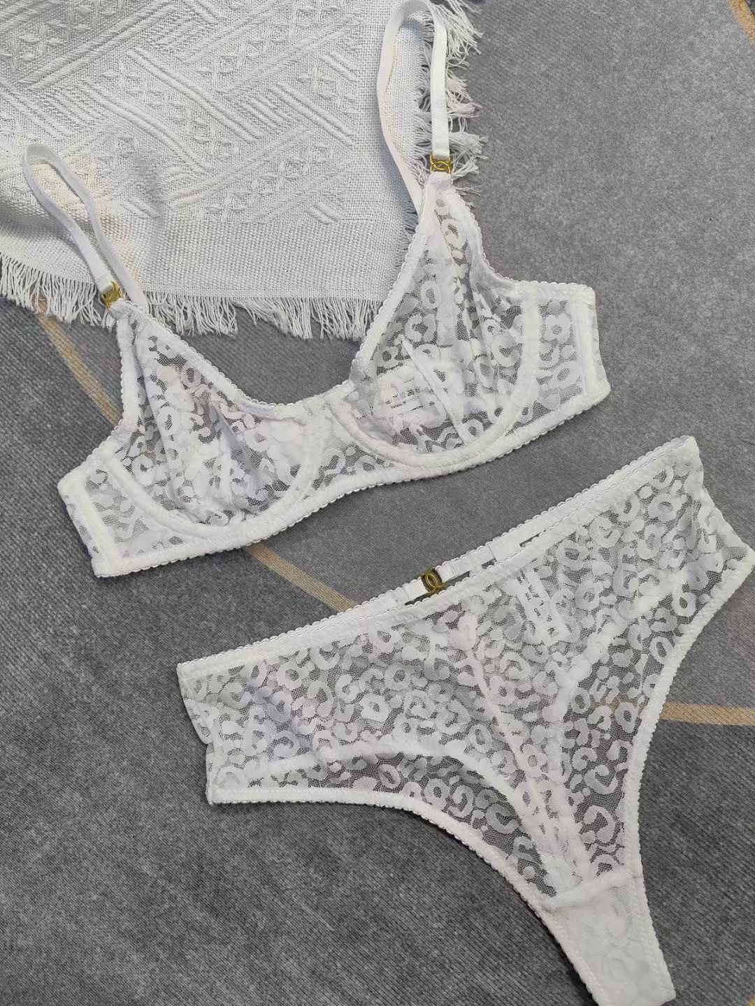 European and American Sexy Lingerie French Ultra-thin See-through Jacquard Lace Erotic Lingerie Big Chest Minimizer Plus Size Bra Set