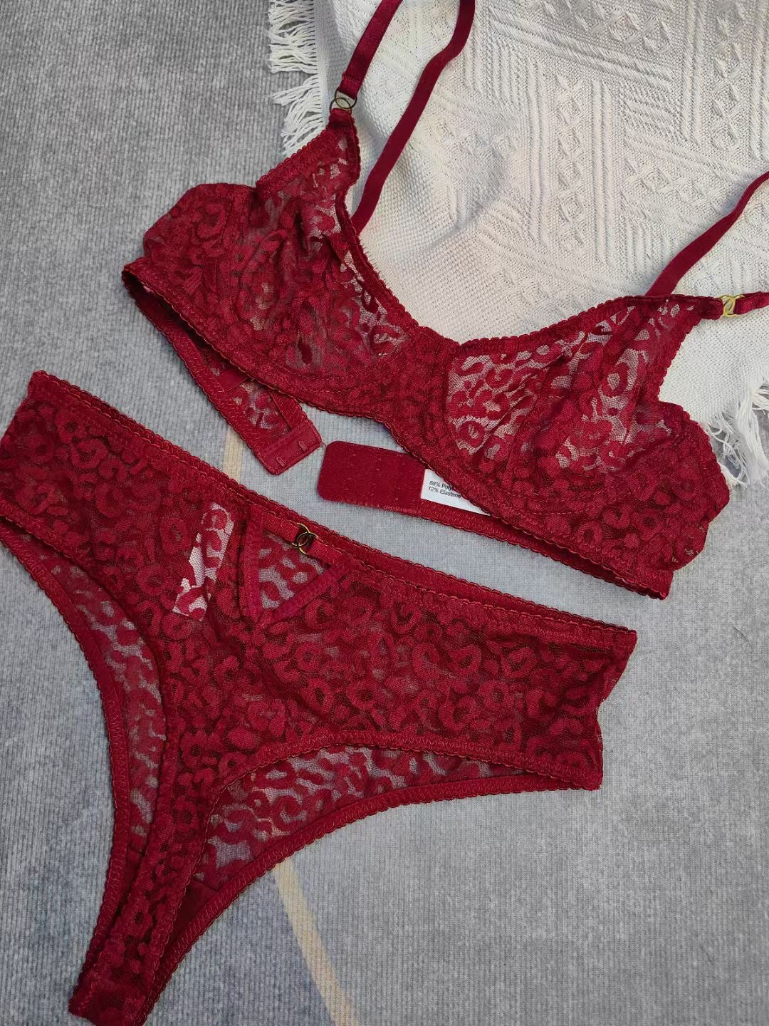 European and American Sexy Lingerie French Ultra-thin See-through Jacquard Lace Erotic Lingerie Big Chest Minimizer Plus Size Bra Set