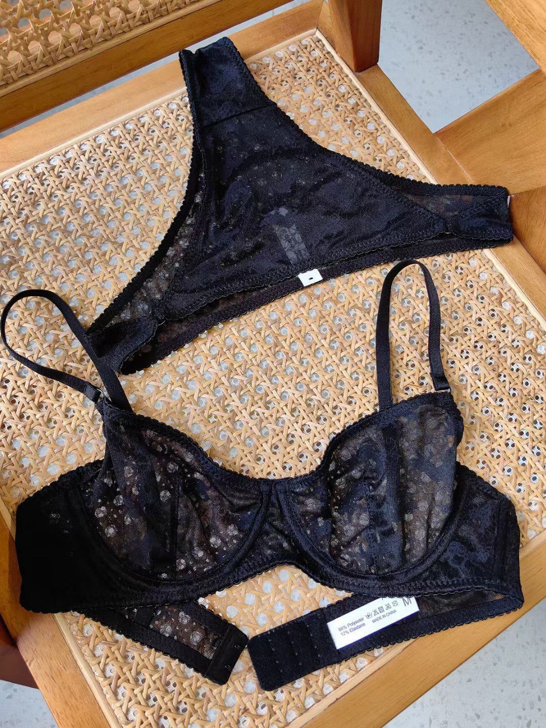 European and American Cross-Border New Sexy Lingerie Large Bust Minimizer Plus Size Bra Ultra-Thin See-Through Jacquard Lace Erotic Lingerie