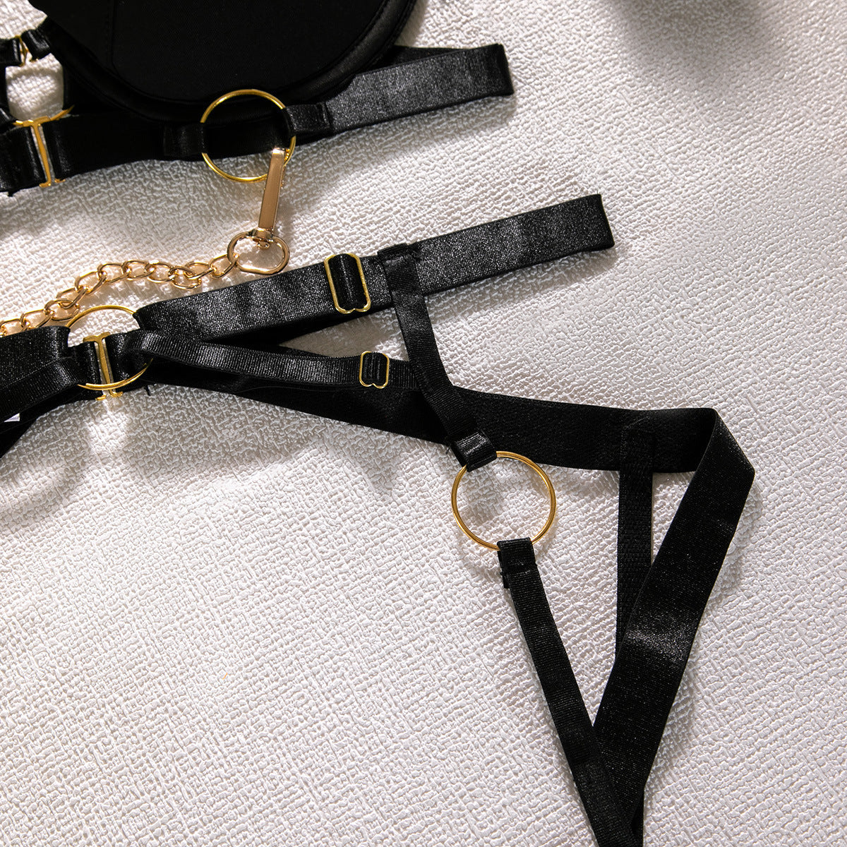 European and American Cross-Border Hot-Selling Sexy Lingerie Big Chest Minimizer Tie-Up Metal Punk Style Erotic Lingerie Women's Four-Piece Set