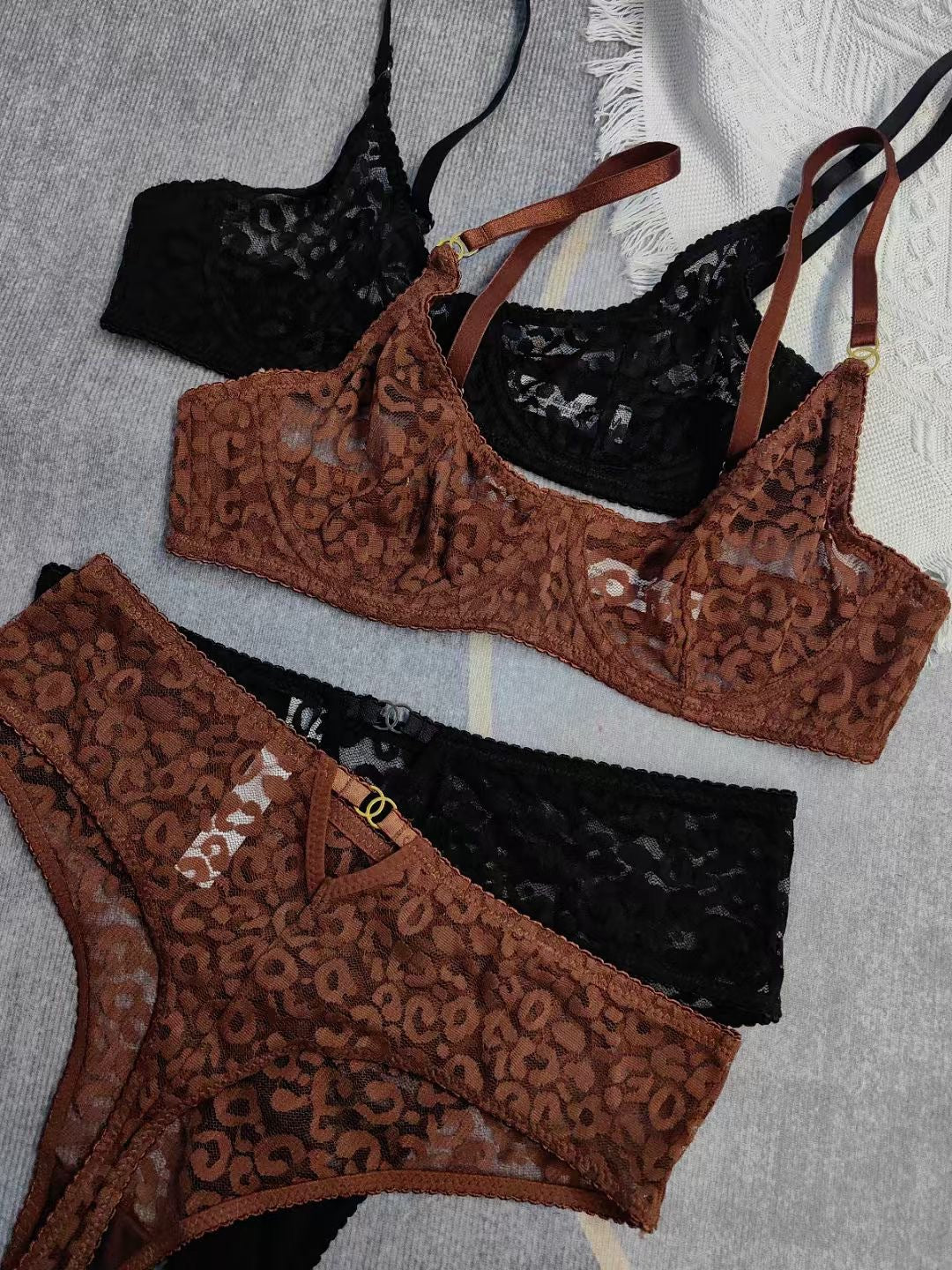 European and American Sexy Lingerie French Ultra-thin See-through Jacquard Lace Erotic Lingerie Big Chest Minimizer Plus Size Bra Set