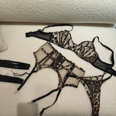 Sexy Mesh Lingerie Ultra-Thin See-Through Leopard Print Underwire Large Bust Minimizer Bra Garter Belt Three-Piece Bra Set