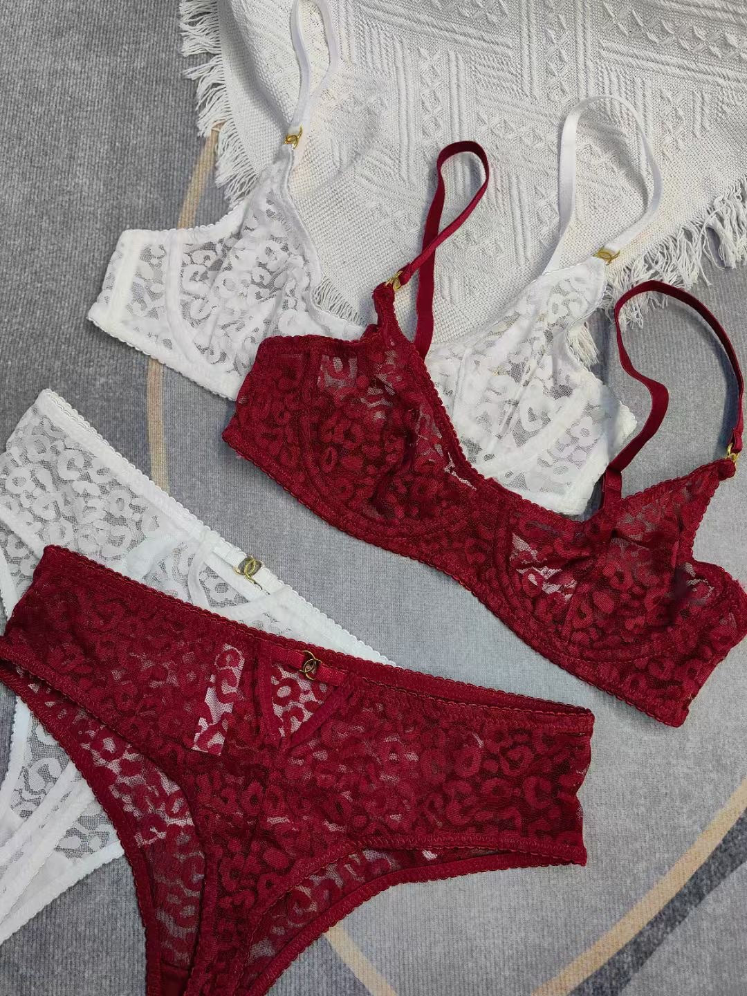European and American Sexy Lingerie French Ultra-thin See-through Jacquard Lace Erotic Lingerie Big Chest Minimizer Plus Size Bra Set