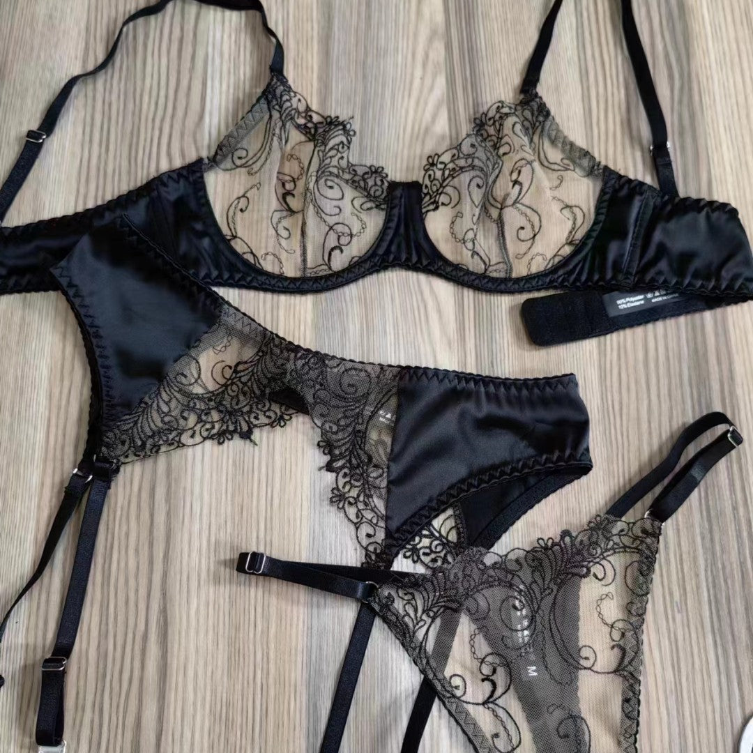 Cross-border French Style Lingerie Sexy Ultra-thin See-through Lace Bra Large Bust Minimizer Anti-sagging Erotic Lingerie Three-piece Set