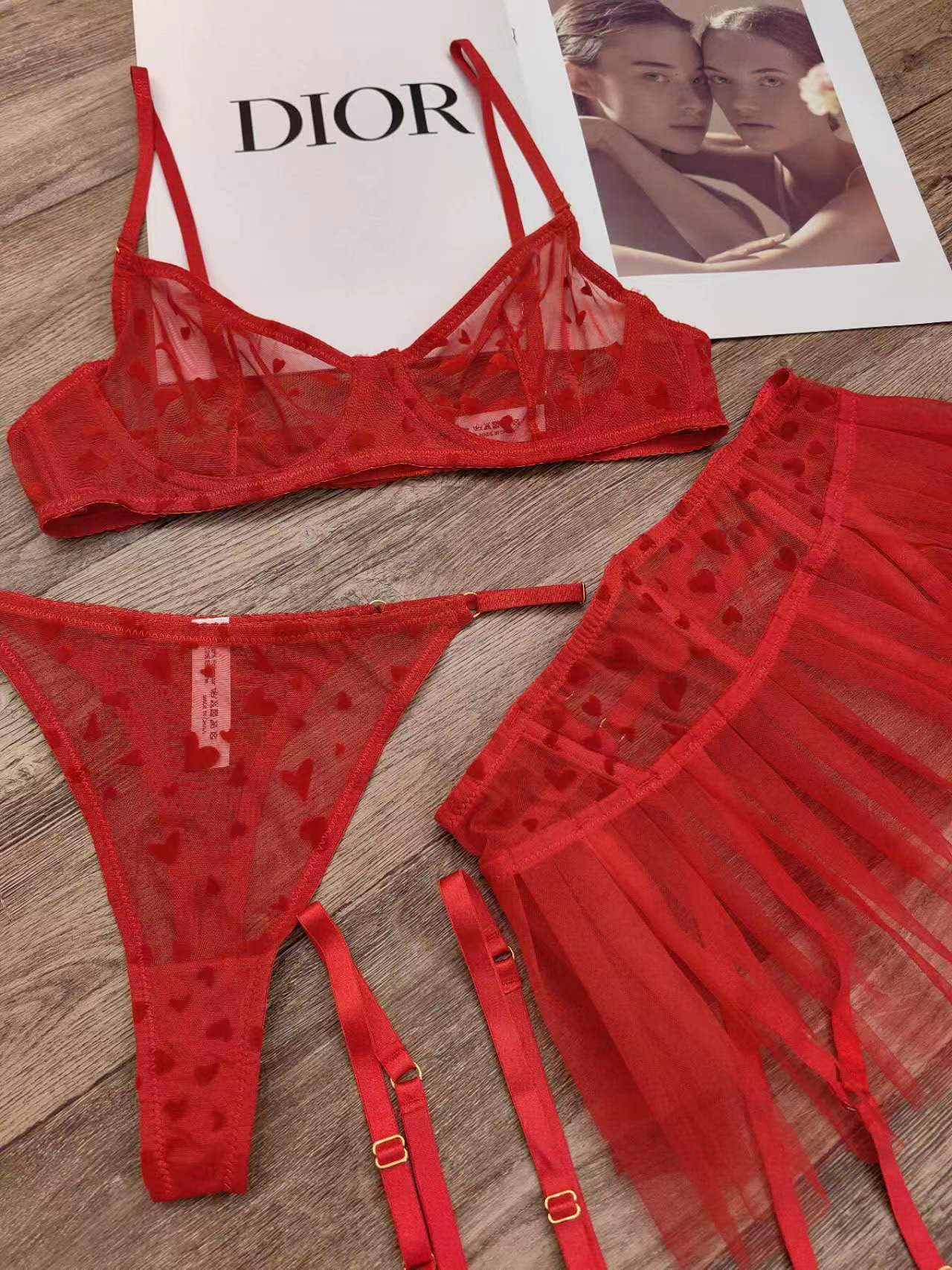 Foreign Trade European and American Style French Lingerie Mesh Ultra-Thin Sexy Heart Flocked Lace Lingerie Thong Three-Piece Set
