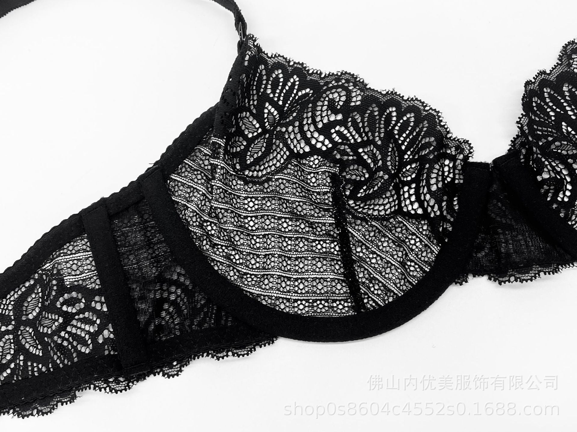 Cross-Border European and American Style French Lingerie Sexy Ultra-Thin Plaid Lace Bra Large Bust Minimizer Sexy Lingerie Set