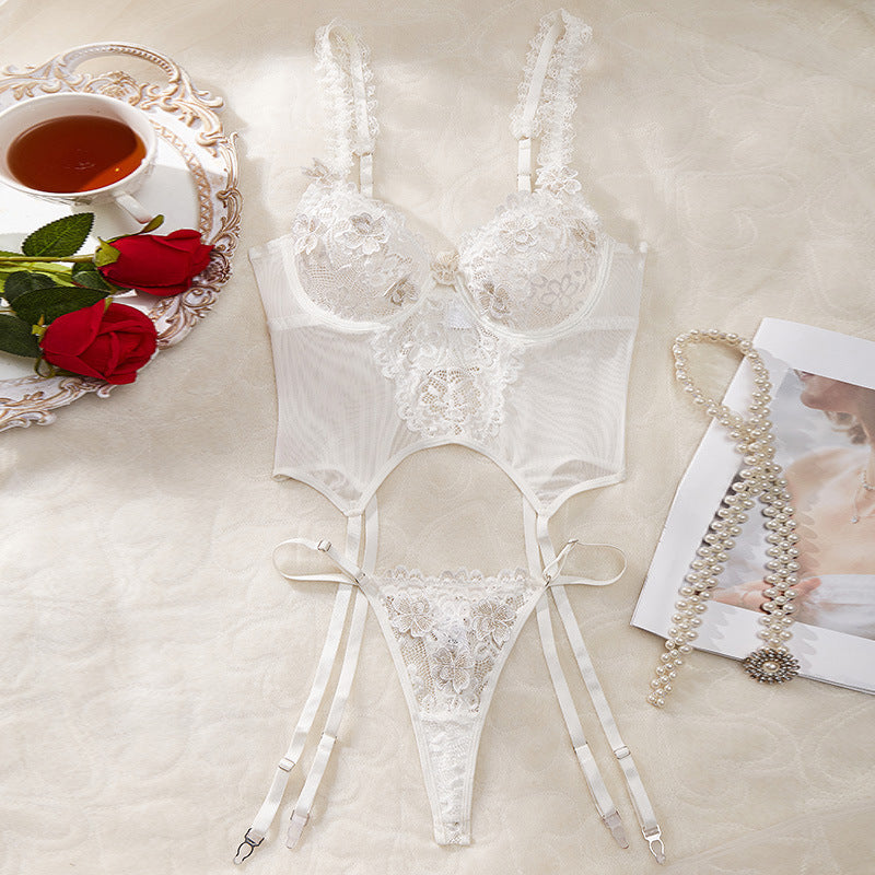 Amazon Cross-Border Sexy Lingerie Women's Corset Embroidered Lace See-Through Temptation Thong Set Foreign Trade
