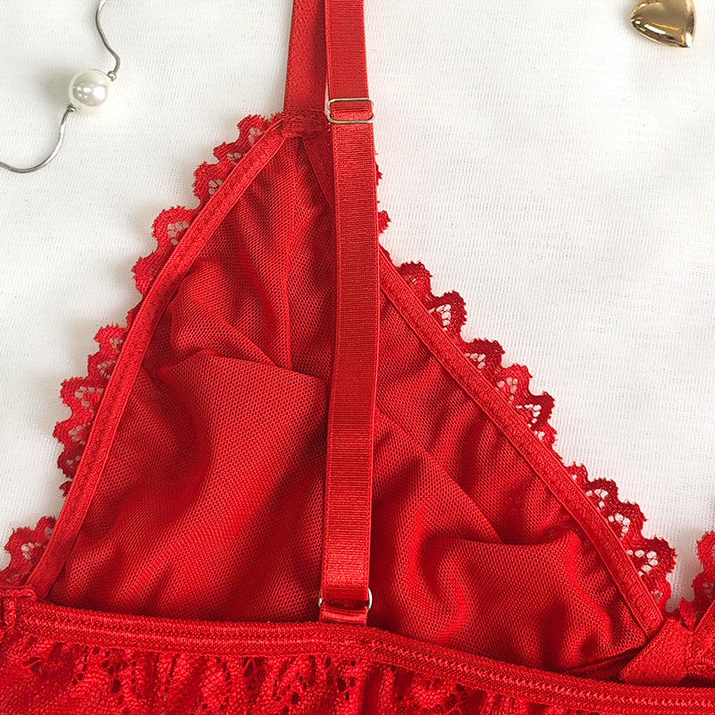 Amazon European and American Cross-Border Sexy Lingerie Lace See-Through Temptation Bra Short Skirt Thong Three-Piece Set