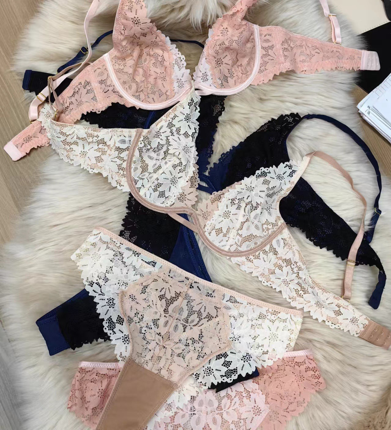 Cross-Border European and American Sexy Lingerie for Women French Style Ultra-Thin See-Through Lace Lingerie Big Chest Minimizer Anti-Sagging Bra Set